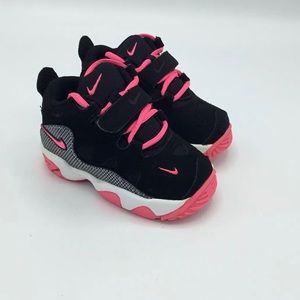 Nike Turf Raider Toddler Size 4.5